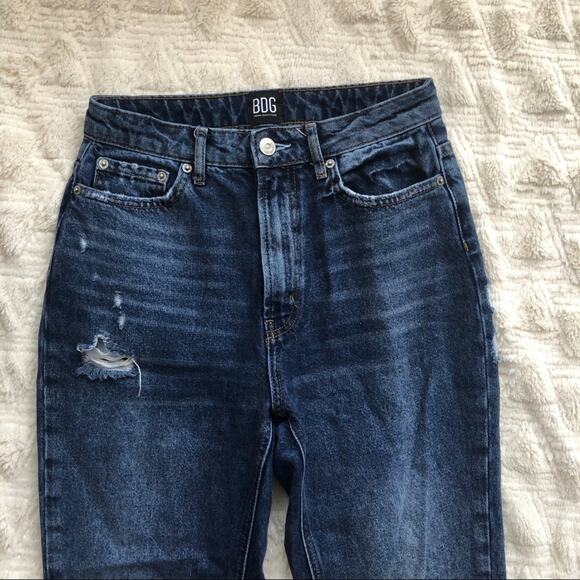 Urban Outfitters BDG High Rise Distressed Mom Jean - Picture 5 of 8